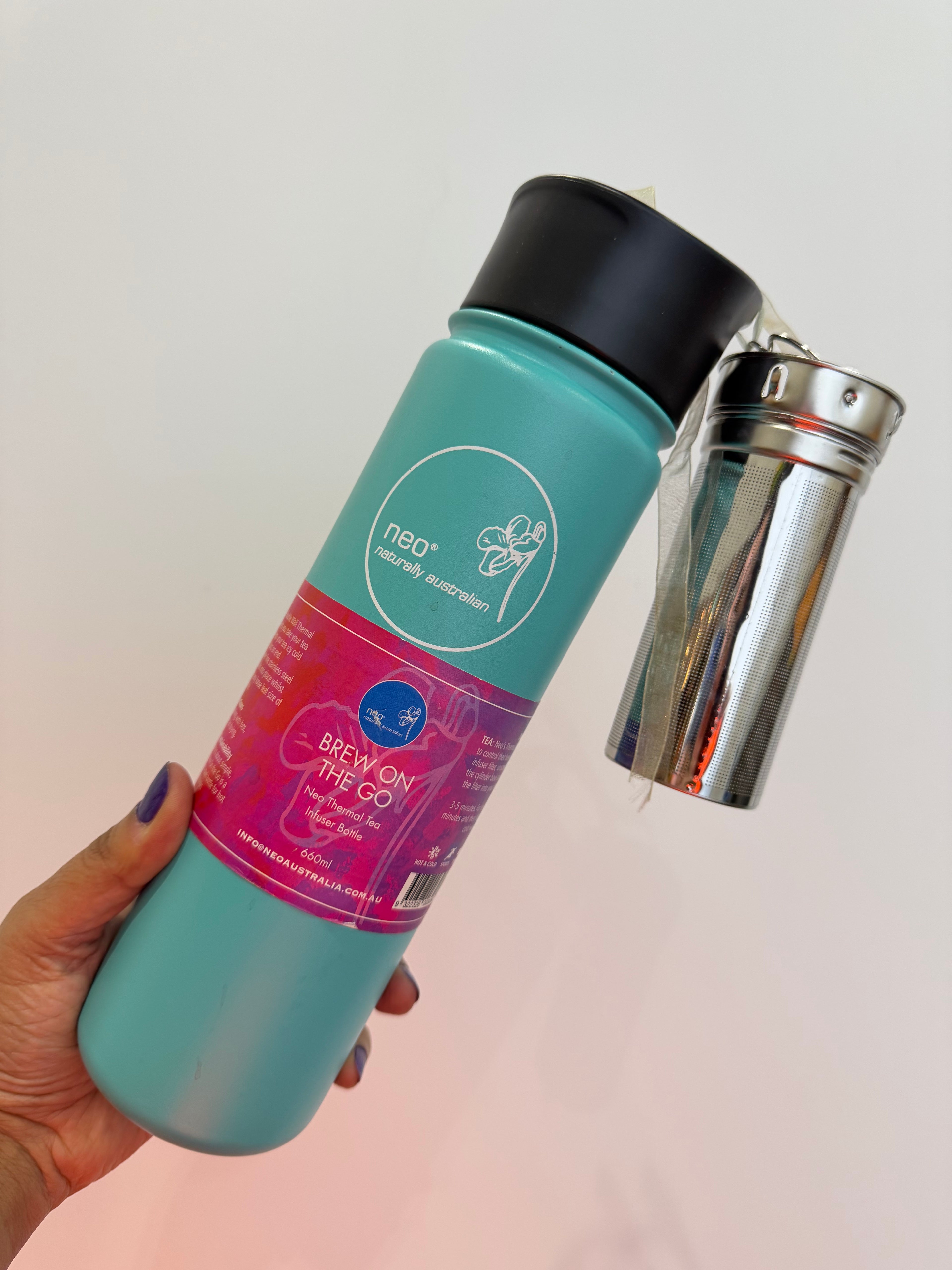 Neo Thermal Tea Bottle With Infuser 660ml