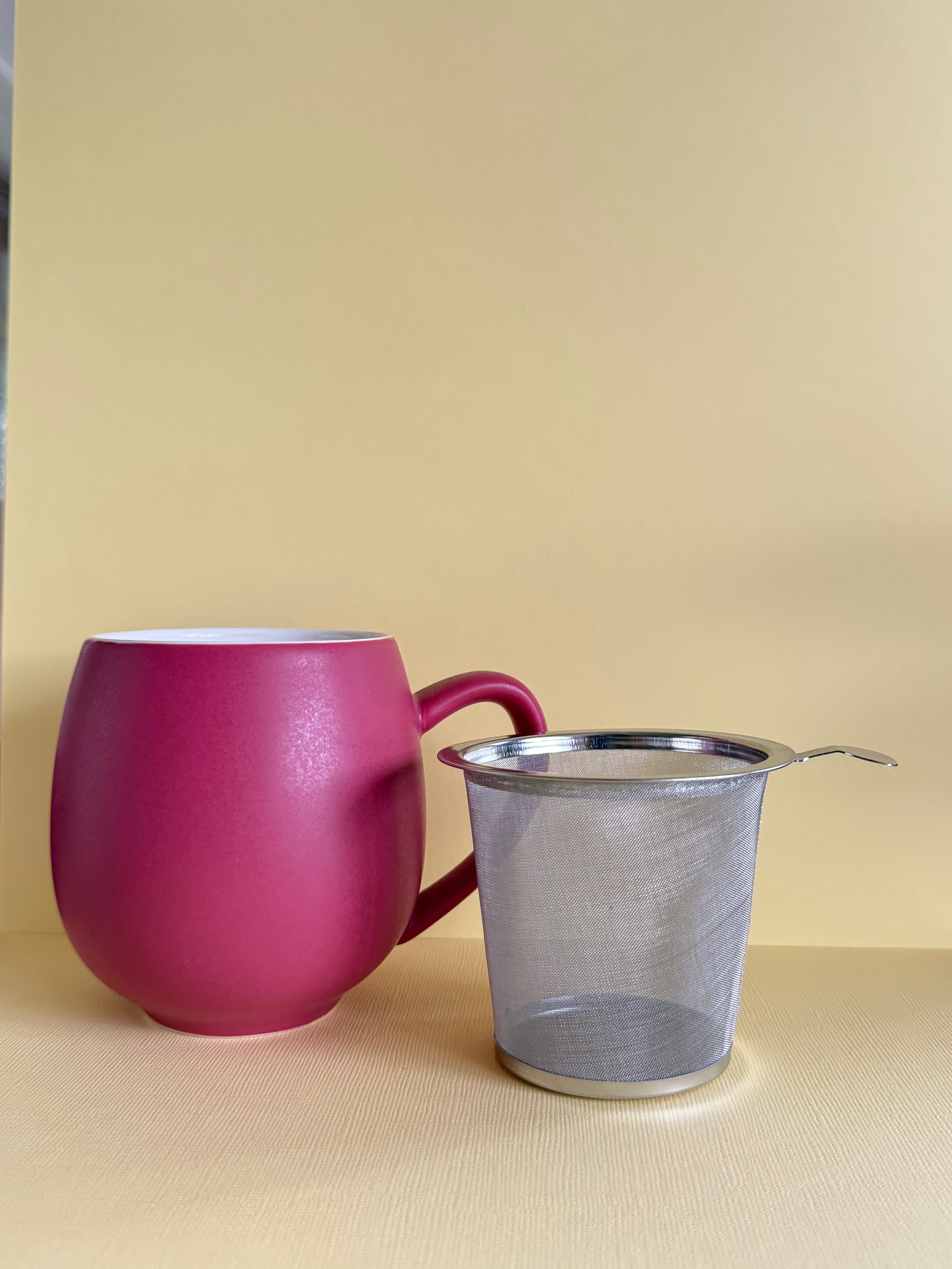 Red Tea Cup with Infuser