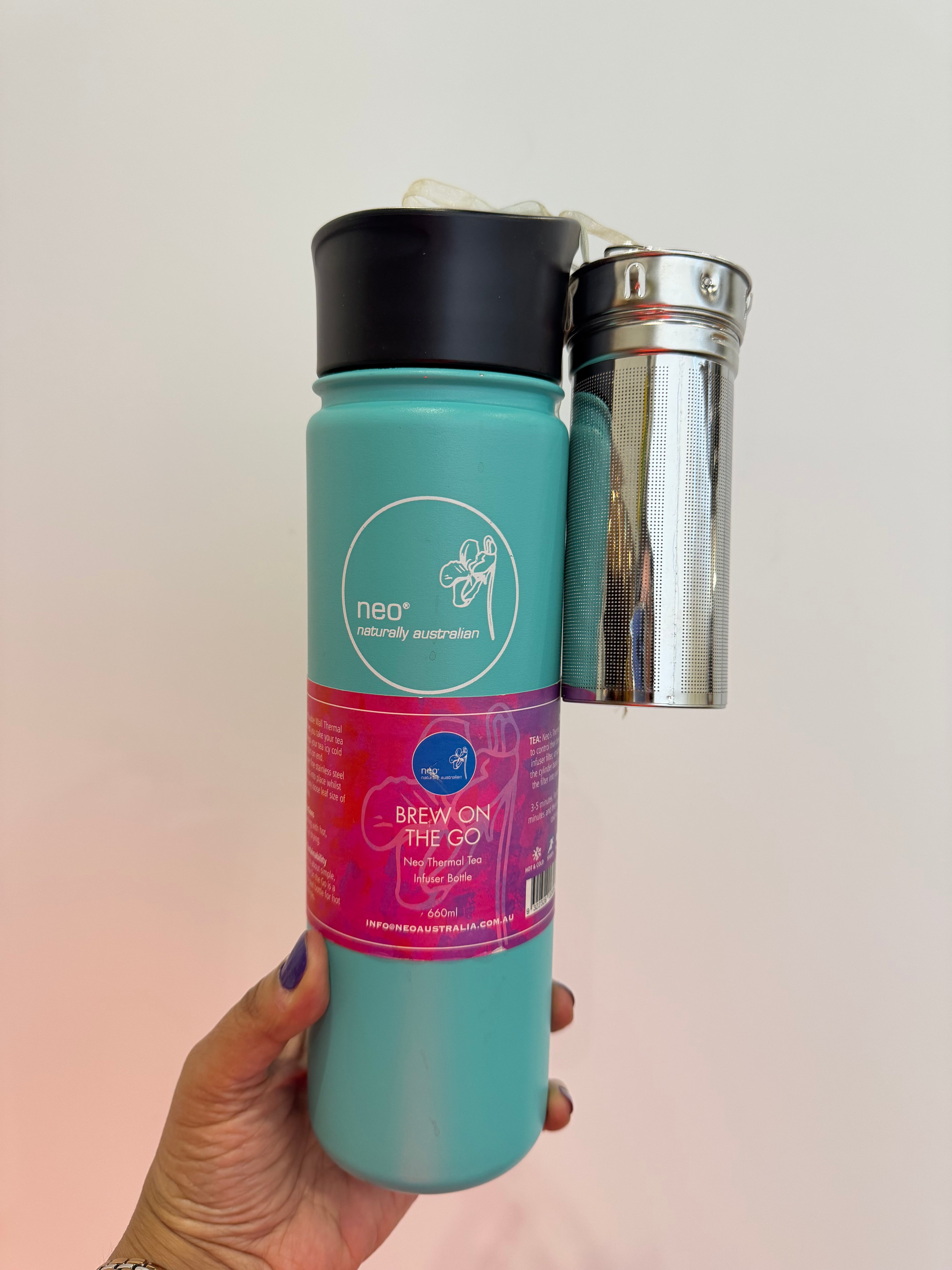 Neo Thermal Tea Bottle With Infuser 660ml